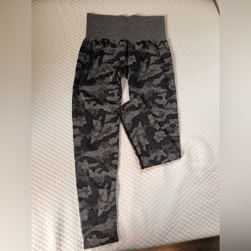 NVGTN Gray Camouflage Leggings